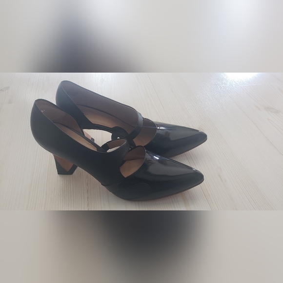 John Fluevog Earhart D'Orsay Pumps Size 10 US Black Patent Leather EUC - Picture 2 of 9